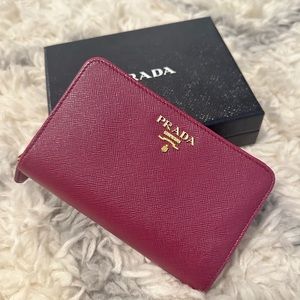 Prada Wallet - Magenta
